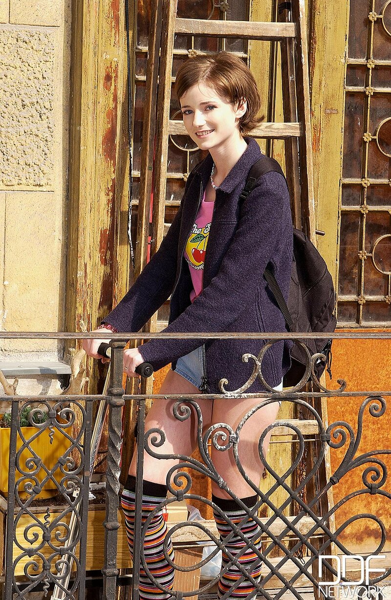 София, 20